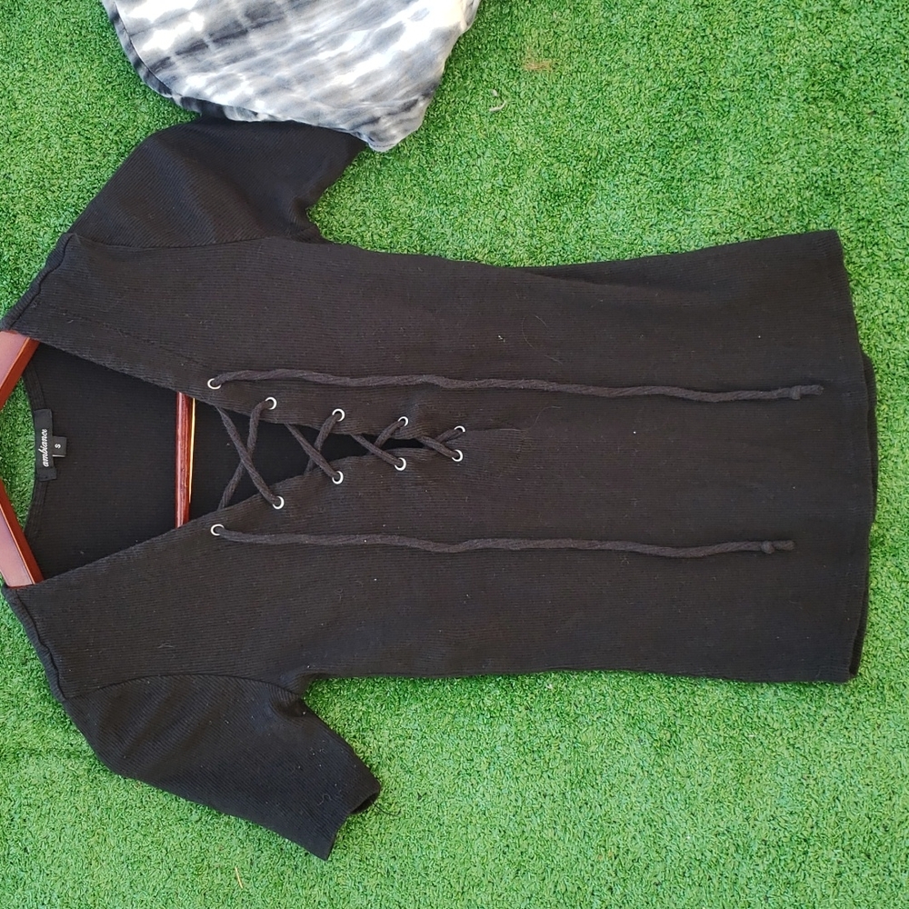 FREE Black Top size small v-neck in Excellent Condition Size Small